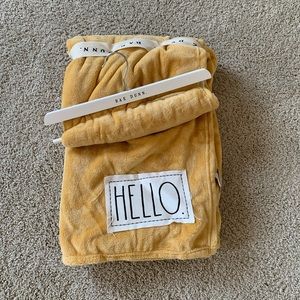 Rae Dunn Throw blanket